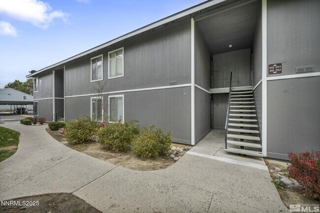 Primary Photo - 4608 Neil Rd