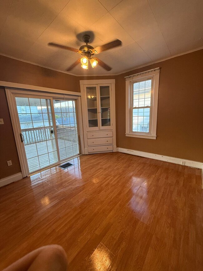 Building Photo - 2-Bedroom 1 Bath House with Spacious Entertaining Porch