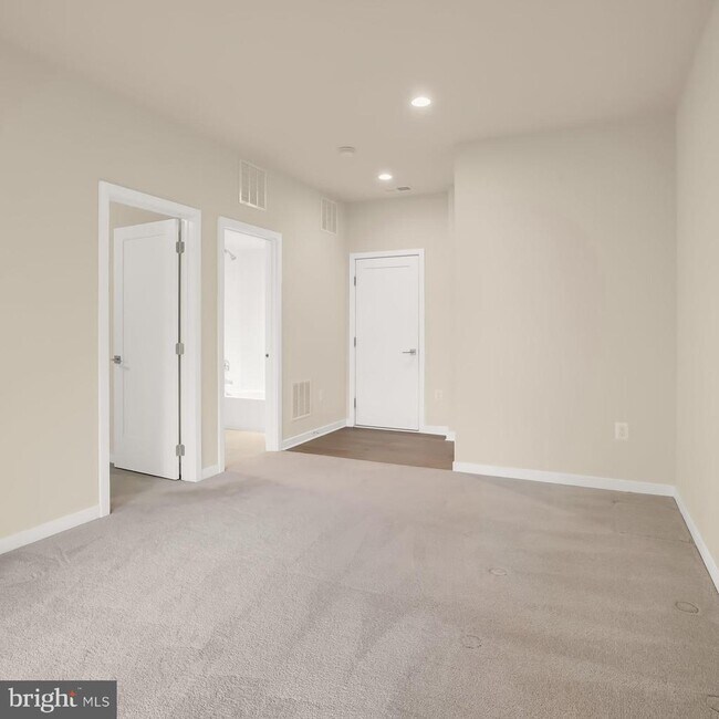 Building Photo - 23580 Belvoir Woods Terrace