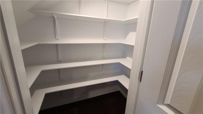 Building Photo - 5412 Golden Canary Ln