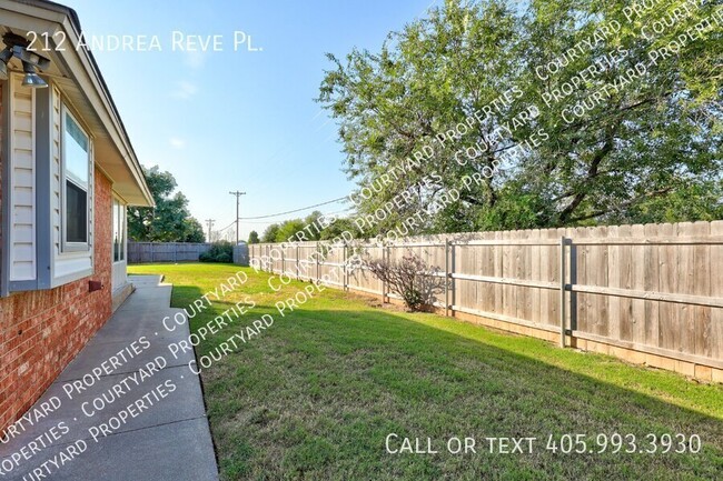 Building Photo - 212 Andrea Reve Pl