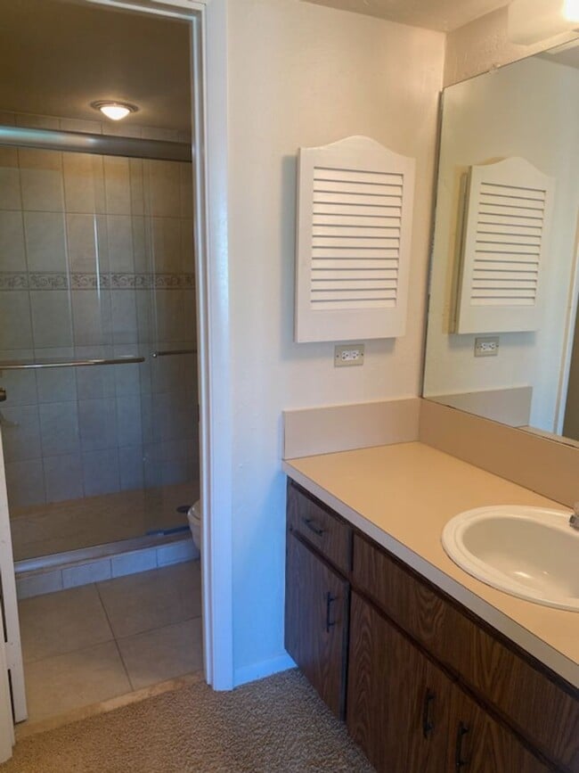 Building Photo - 860 Panama Ct