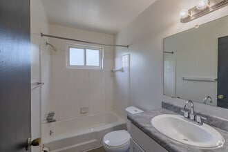 Interior Photo - Ramblewood Apartments