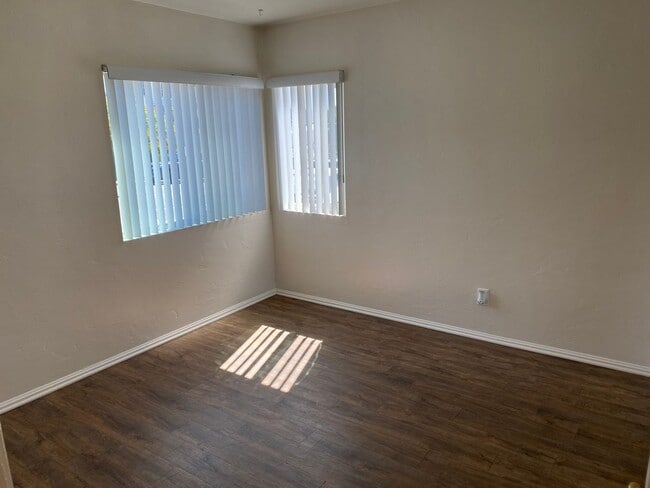 Building Photo - 2300 Chatsworth Blvd