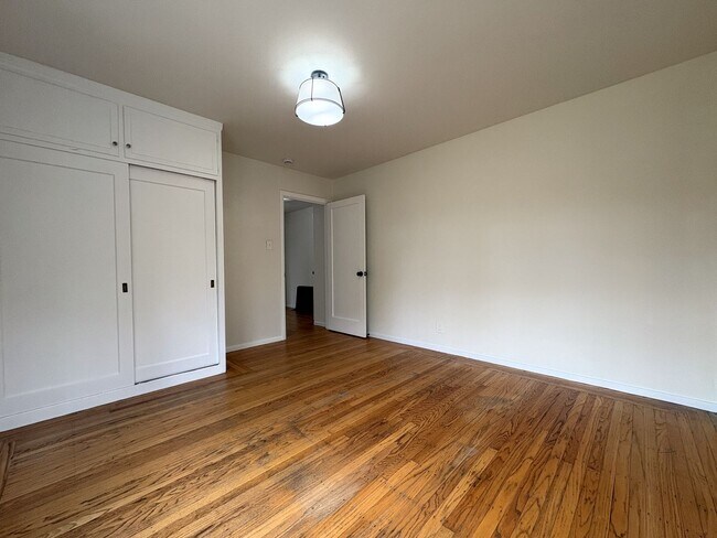 Building Photo - Charming 3-Bedroom Home on Embarcadero Roa...