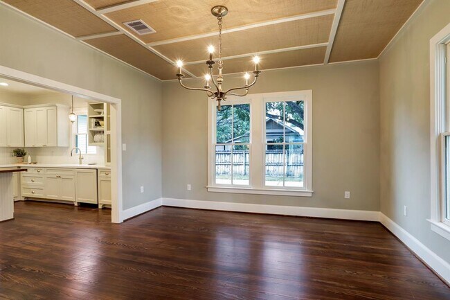 Building Photo - 138 Lakeview Dr