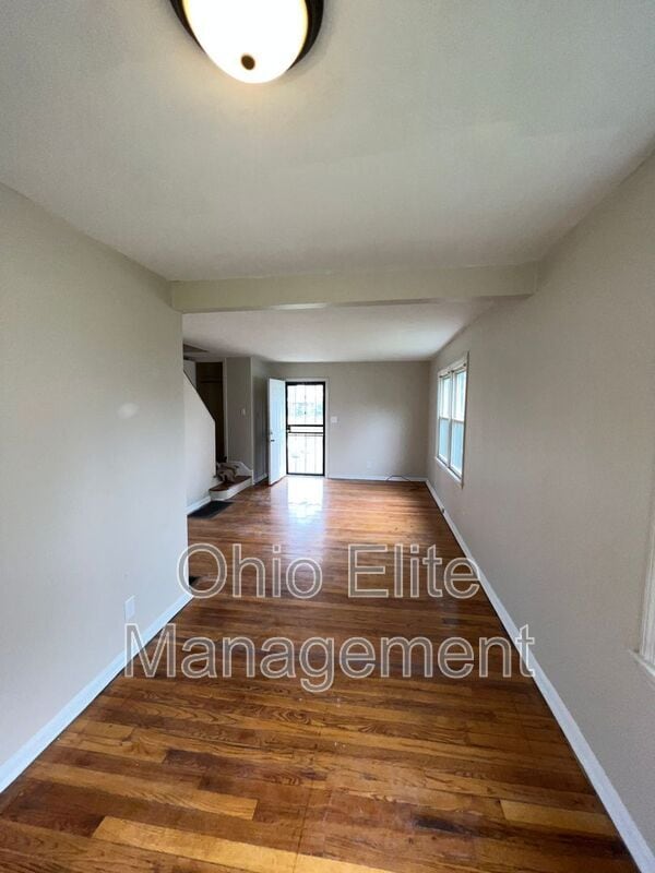 Building Photo - 1310 E 25th Ave