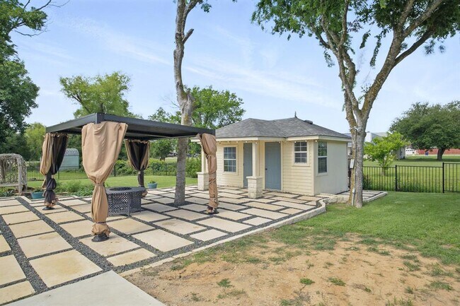 Building Photo - 20904 Apache Plum Ln