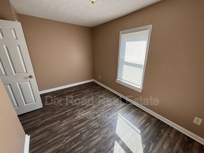 Building Photo - 2030 Pater Ave