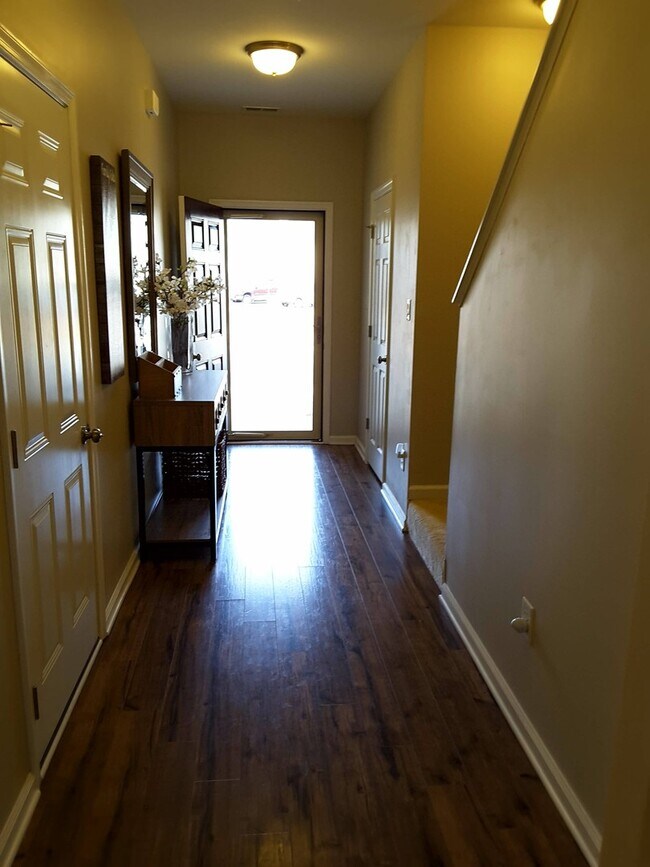 Building Photo - 4691 Revolutionary Way