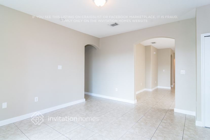 Building Photo - 9141 SW 152nd Ct