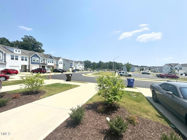 Building Photo - 23 Bibury Wy