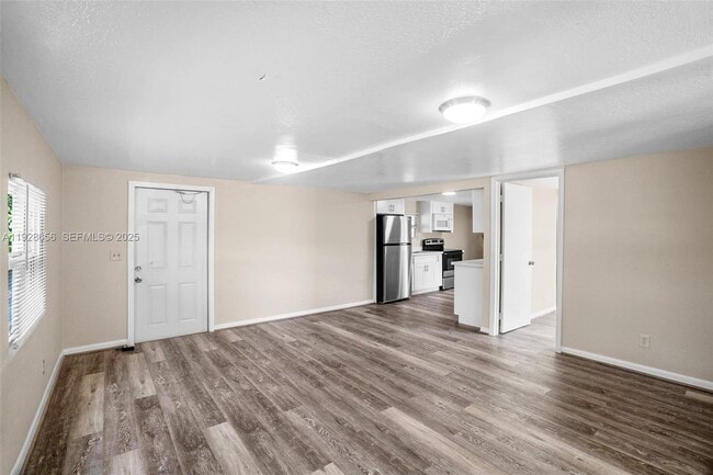 Building Photo - 212 SW 11th St