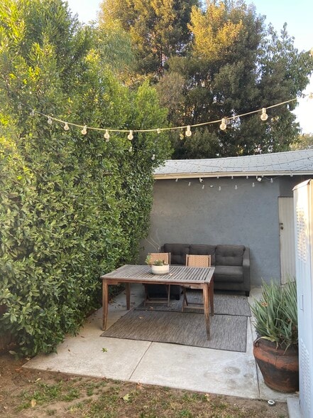 Private Backyard Patio - 607 N Garfield Ave