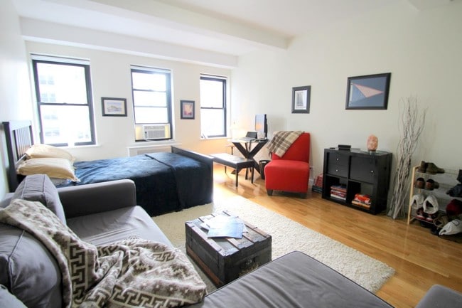 Primary Photo - 400 East 57th Street