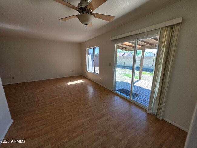 Building Photo - 6037 W Zoe Ella Way