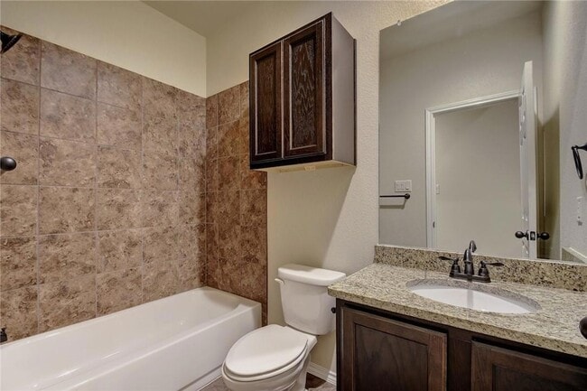 Building Photo - 467 Jack Rabbit Ln