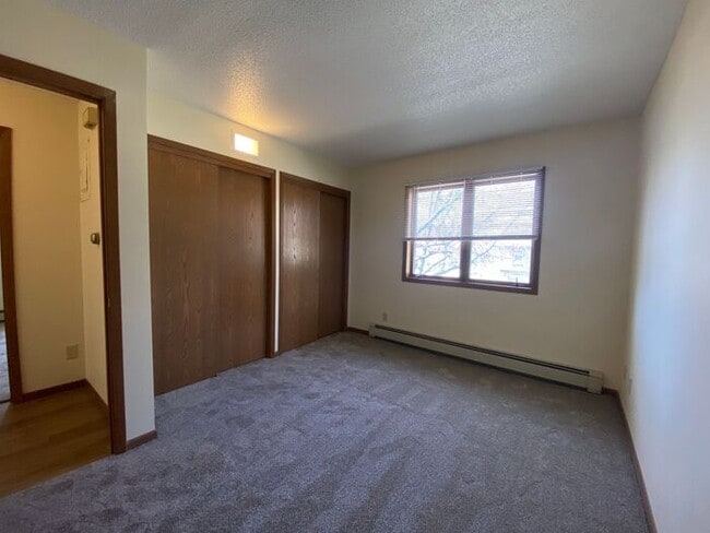 Building Photo - $850 | 2 Bedroom, 1 Bathroom Apartment | No Pets | Available for a February 23rd Move In!*