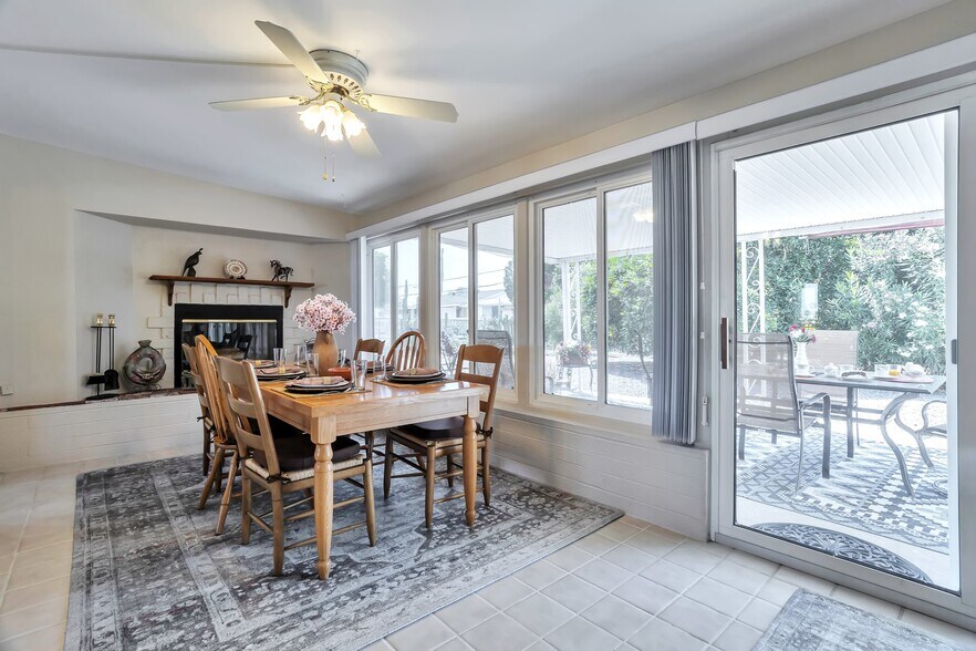 Building Photo - 10113 W Pebble Beach Dr