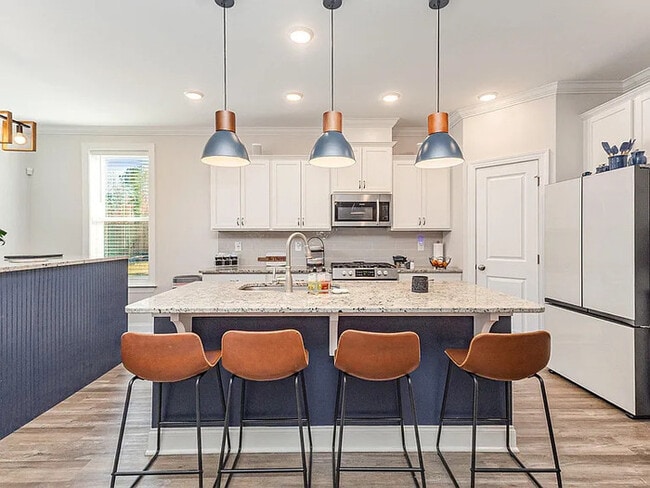 Building Photo - 300 W Amber Oak Dr