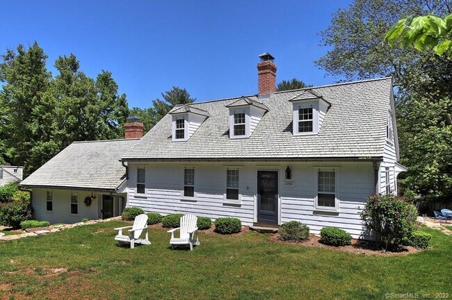 Building Photo - 96 Kings Hwy N