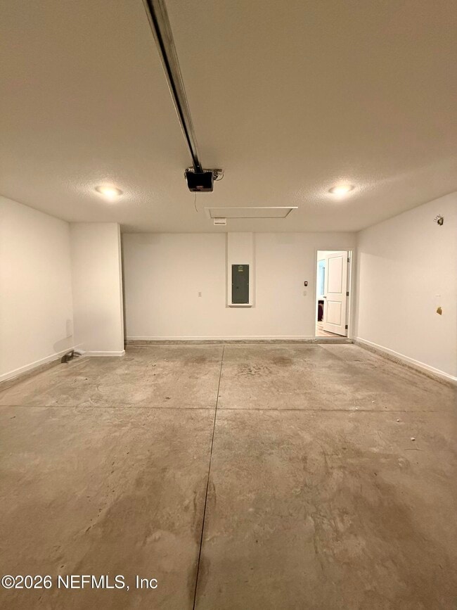 Building Photo - 10855 Drogba Dr