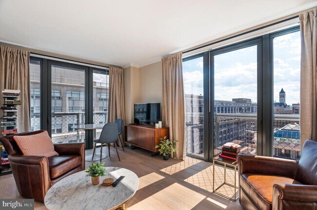 Building Photo - 631 D St NW