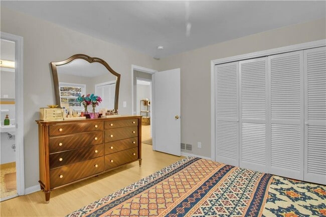 Building Photo - 3155 Hogan Rd SW