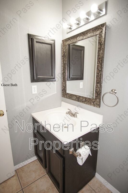 Building Photo - 3717 Tierra Zafiro Dr