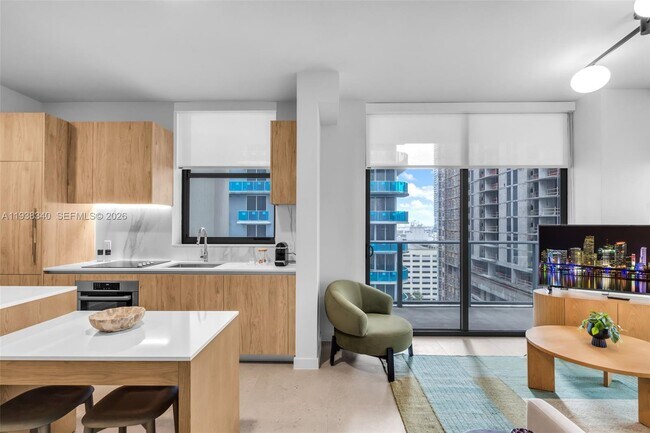 Building Photo - 11 NE 6th St