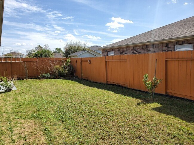 Building Photo - 19119 Mission Fort Ln