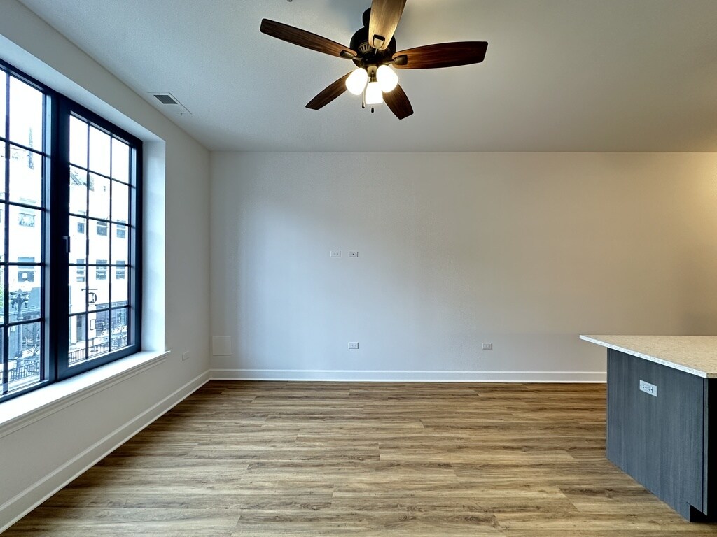 Building Photo - 3160 N Broadway