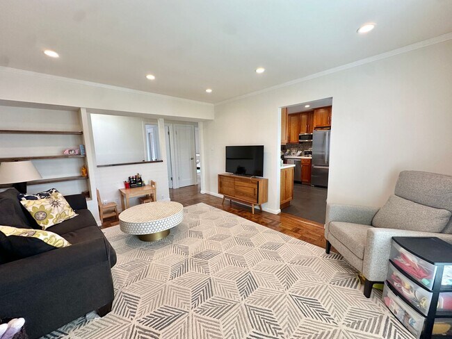 Building Photo - Lovely 3bd/2bth Home in The Sunset