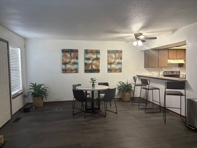 Building Photo - Modern Comfort in NE OKC – 3 Bed, 2.5 Bath w/ Garage & Yard