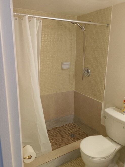 Building Photo - 605 Margate Ct