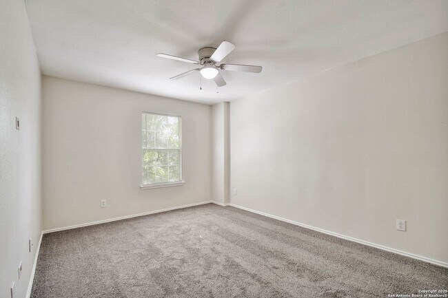 Building Photo - 6319 Big Bend Cove