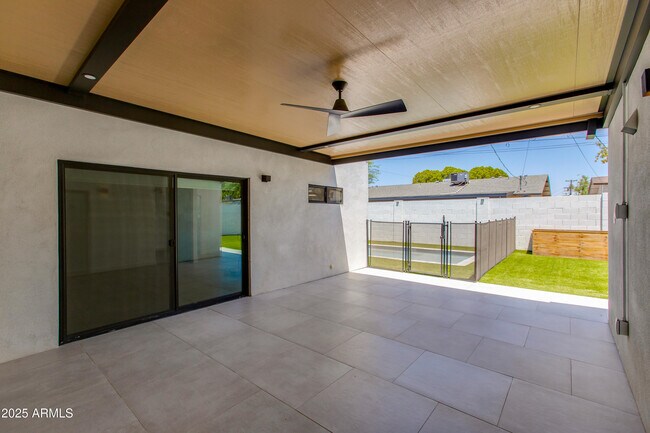 Building Photo - 4246 E Mulberry Dr