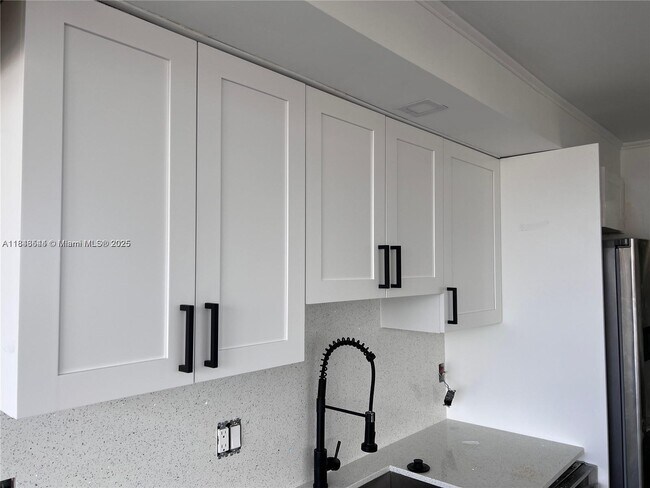 Building Photo - 3589 S Ocean Blvd