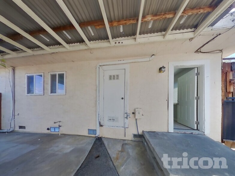 Building Photo - 573 Laurel St