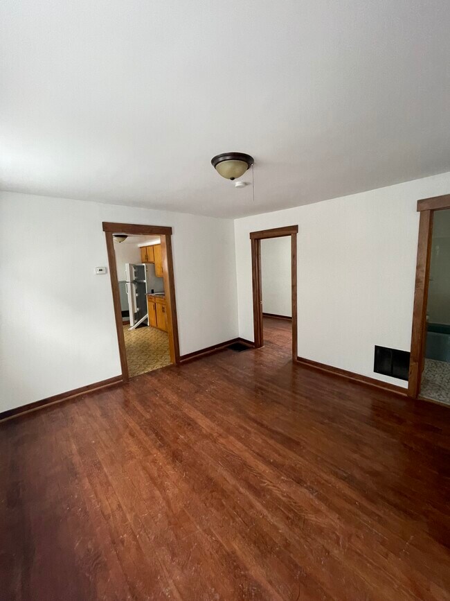 Building Photo - 119 N Wilbur Ave