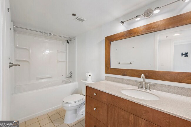 Building Photo - 2870 Pharr Ct S Northwest