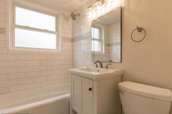 Building Photo - 526 Kenyon Street NW #101