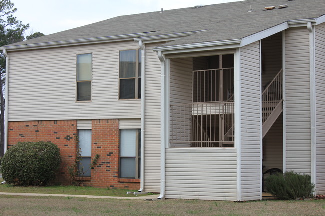 Building Photo - Woodridge Apartments