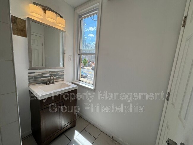 Building Photo - 2419 E Allegheny Ave