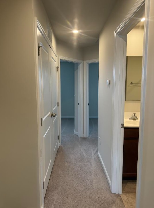 Building Photo - A cozy home with 3 bedrooms and 3 full bat...