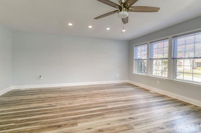 Building Photo - 137 Concordia Cir