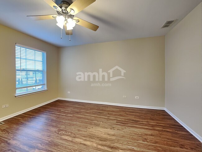 Building Photo - 2611 Sierra Ave