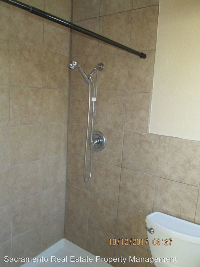 Building Photo - 6029 Gilman Way