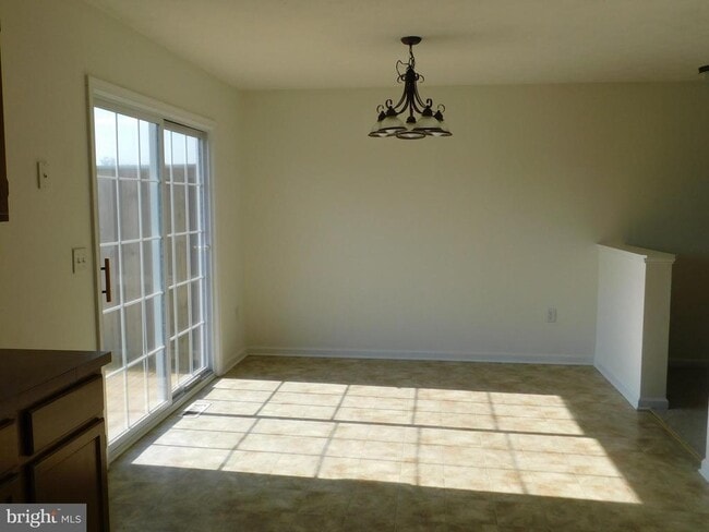Building Photo - 131 Lighthouse Ln