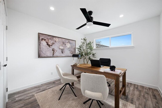 Building Photo - 5911 Sheridan Ave